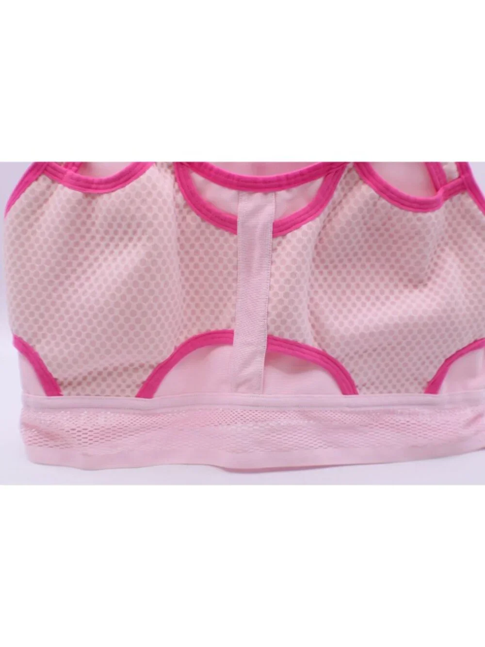 Nike Size L Pink Swoosh UltraBreathe Med Support Sports Bra Mesh Panels Athletic